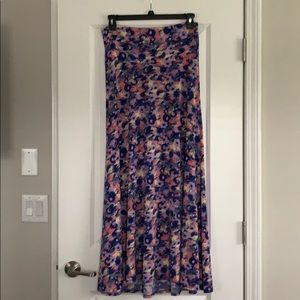 Medium LulaRoe maxi skirt